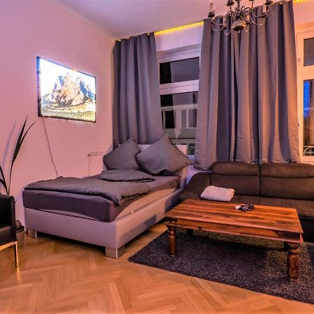 #213 Lux-Room - Zentrum Neuss - Naehe Duesseldorf Messe Mit Netflix & Prime Kültér fotó